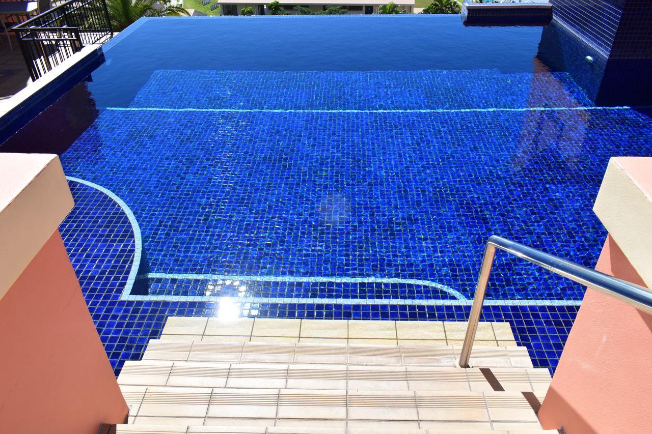 Martinique Whitsunday Resort Airlie Beach Exterior photo